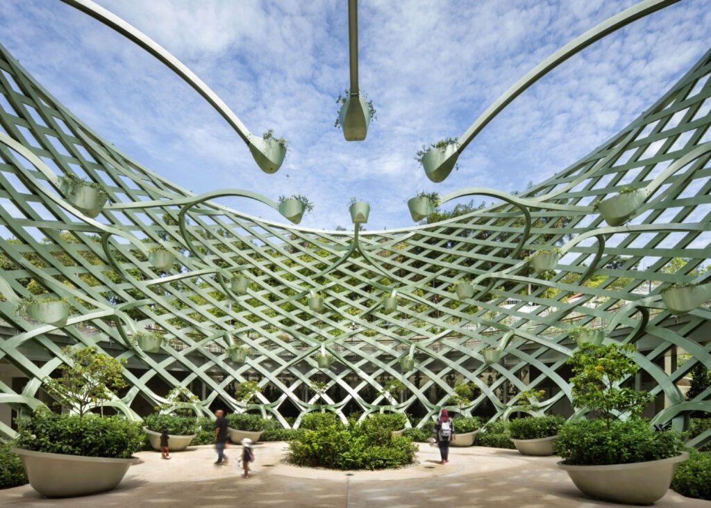 interior view of a diagrid trellis